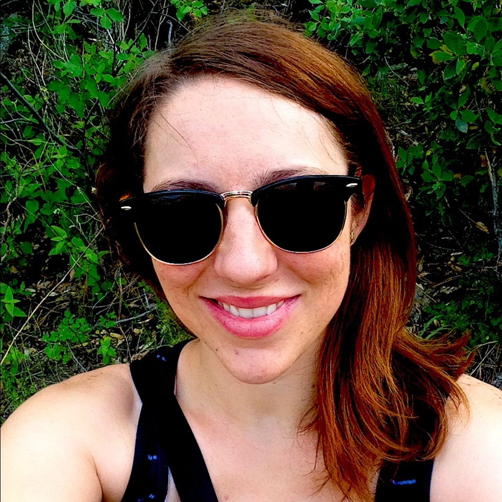 Meet your Posher, Andrea